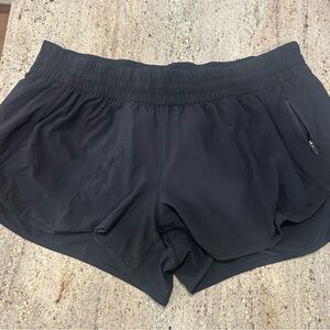 💕 NWOT Lululemon Sz 20 Black Women's Track That Shorts with Zipper Pocket 4” 💕